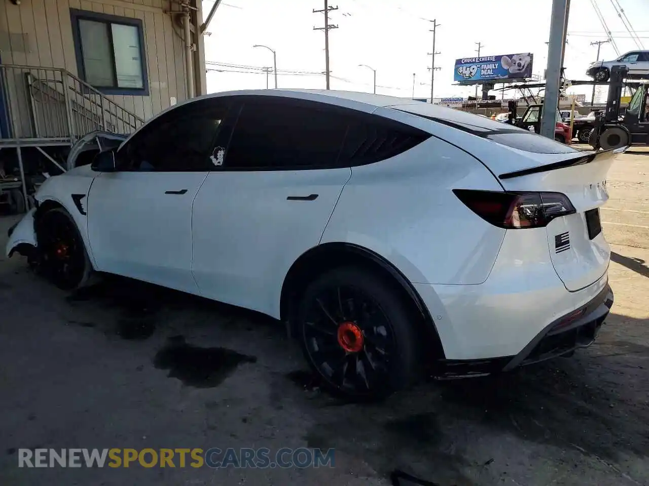 2 Photograph of a damaged car 5YJYGDEE6MF212760 TESLA MODEL Y 2021