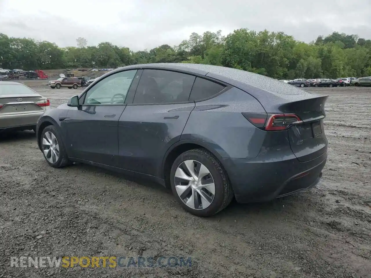 2 Photograph of a damaged car 5YJYGDEE6MF233205 TESLA MODEL Y 2021