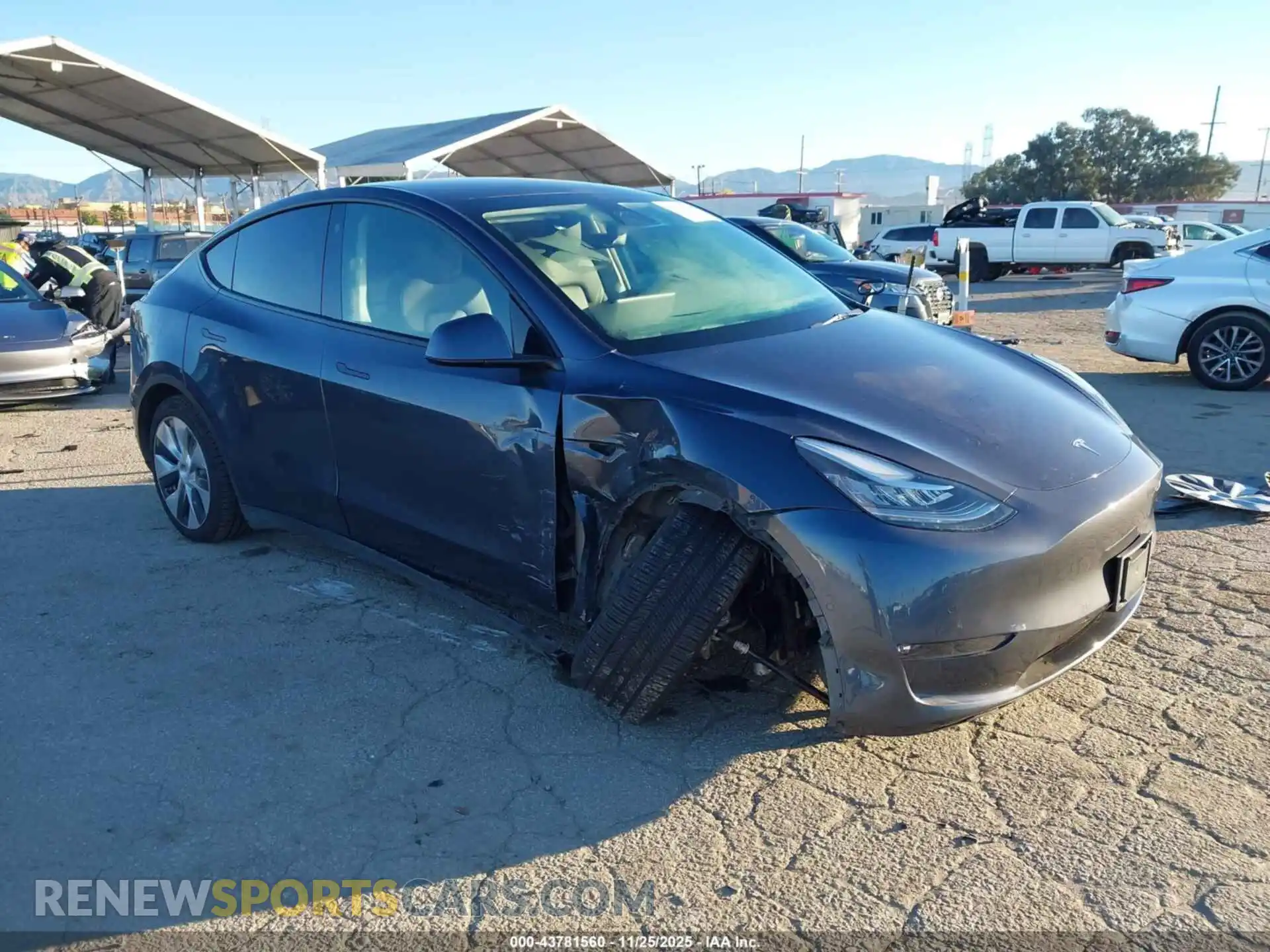 1 Photograph of a damaged car 5YJYGDEE6MF233902 TESLA MODEL Y 2021