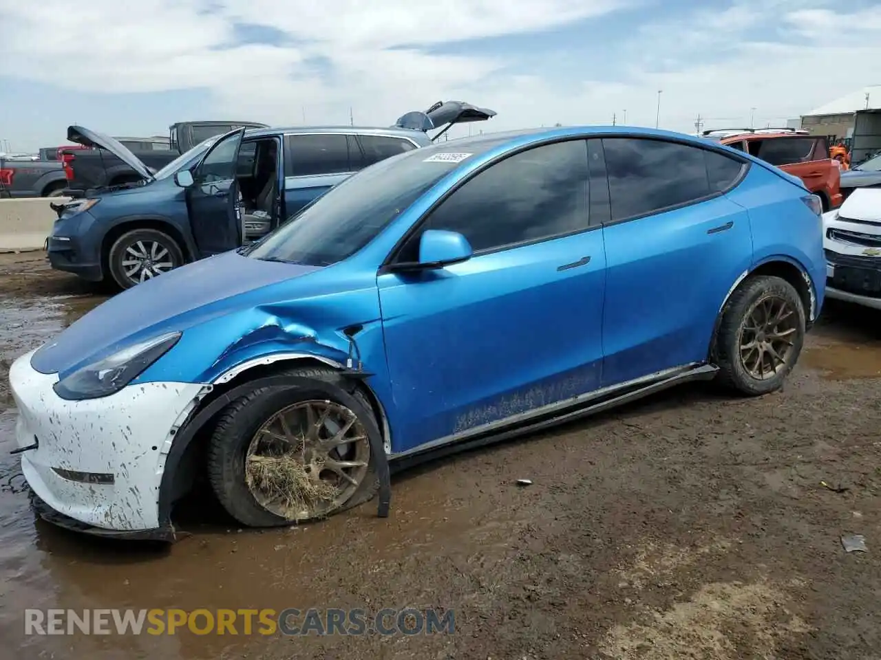 1 Photograph of a damaged car 5YJYGDEE6MF239571 TESLA MODEL Y 2021