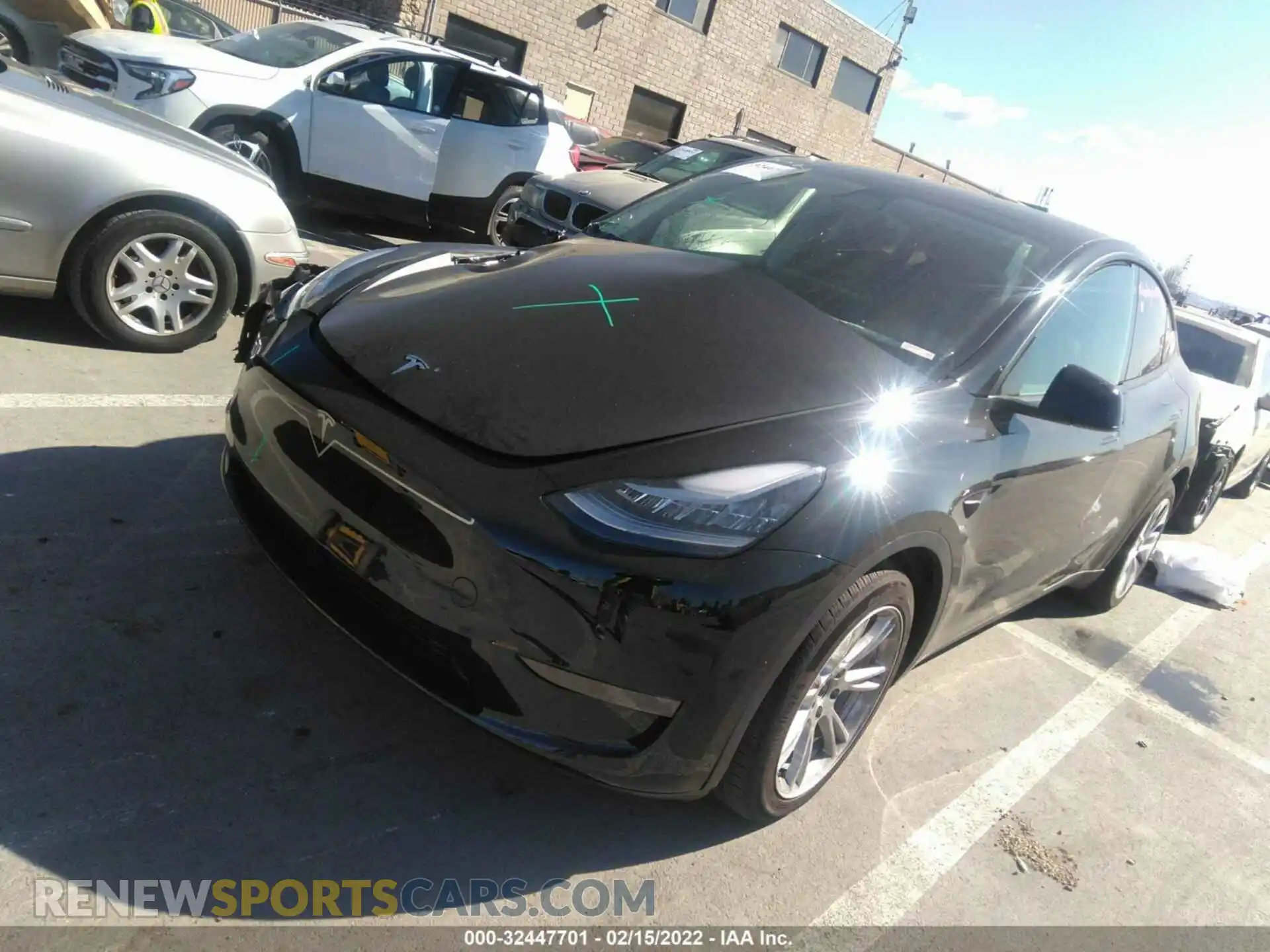 2 Photograph of a damaged car 5YJYGDEE6MF241451 TESLA MODEL Y 2021