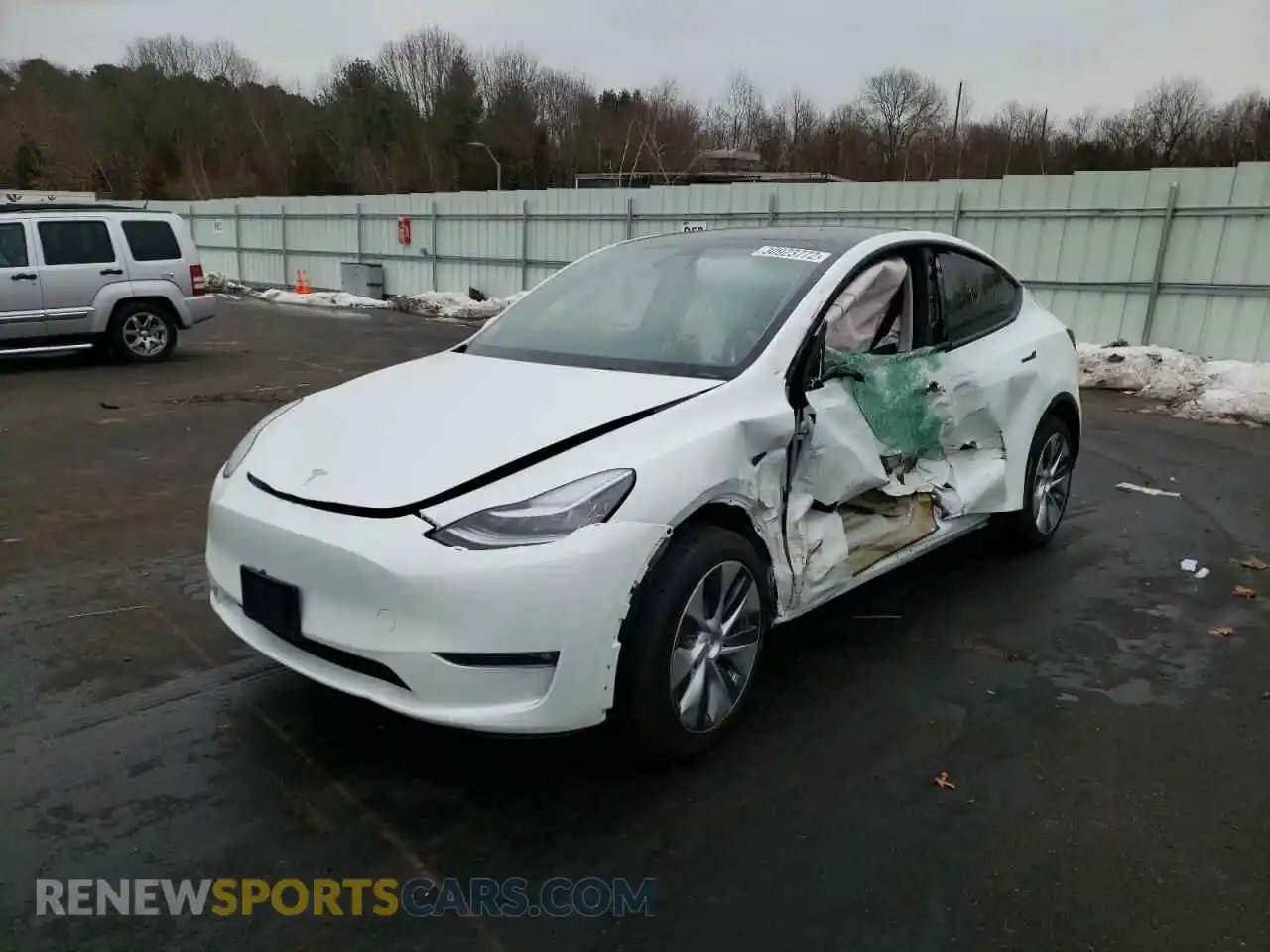 2 Photograph of a damaged car 5YJYGDEE6MF271114 TESLA MODEL Y 2021