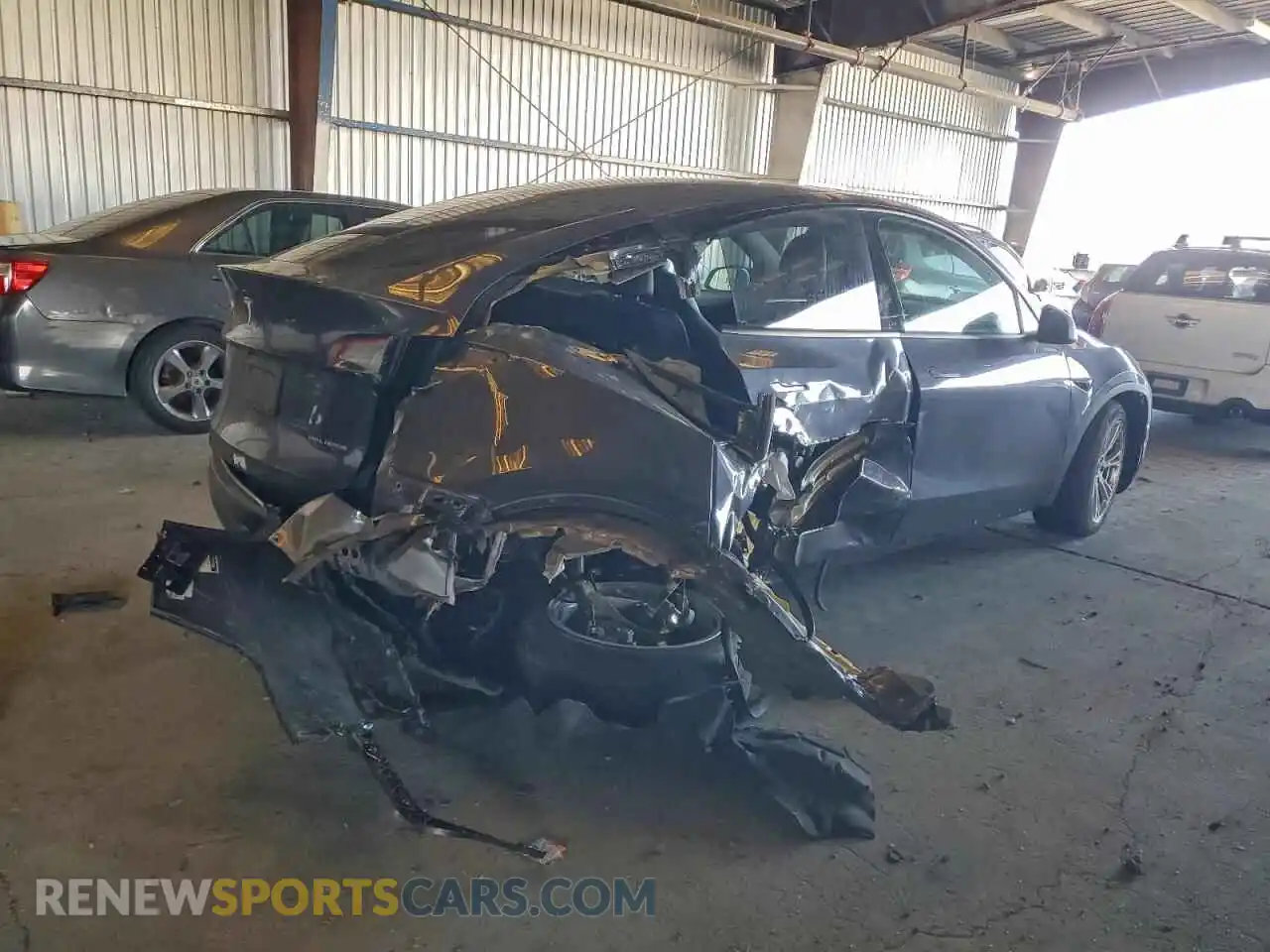 3 Photograph of a damaged car 5YJYGDEE6MF296692 TESLA MODEL Y 2021