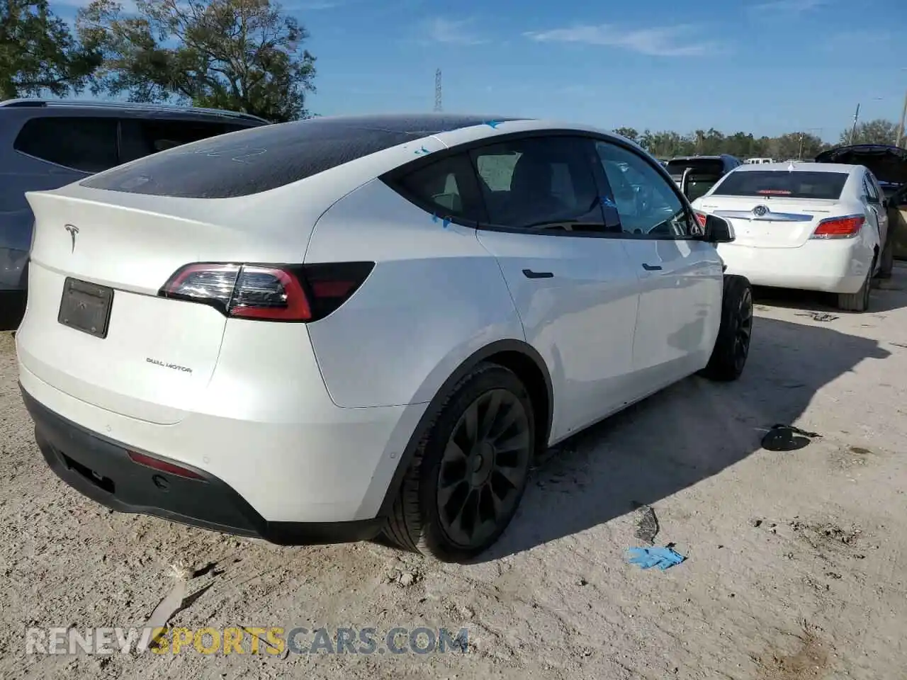 3 Photograph of a damaged car 5YJYGDEE6MF299317 TESLA MODEL Y 2021