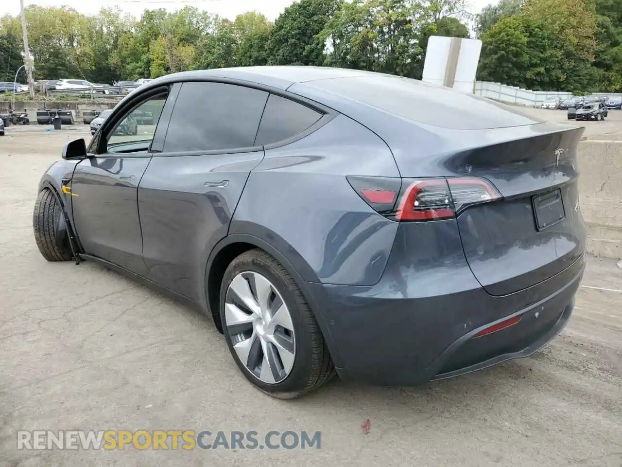 2 Photograph of a damaged car 5YJYGDEE7MF063310 TESLA MODEL Y 2021