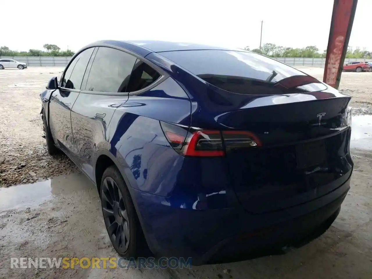 3 Photograph of a damaged car 5YJYGDEE7MF071679 TESLA MODEL Y 2021