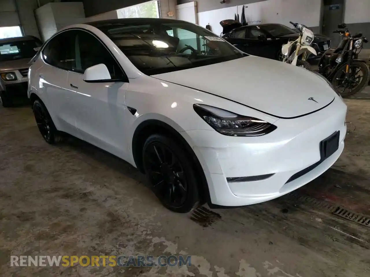 1 Photograph of a damaged car 5YJYGDEE7MF075344 TESLA MODEL Y 2021