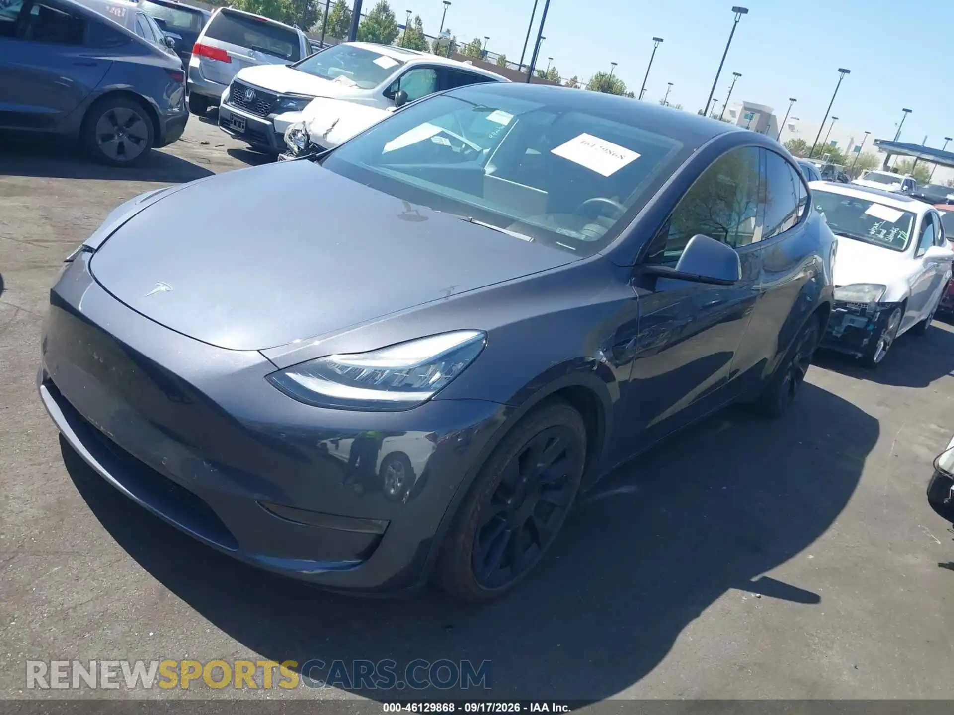 2 Photograph of a damaged car 5YJYGDEE7MF091060 TESLA MODEL Y 2021