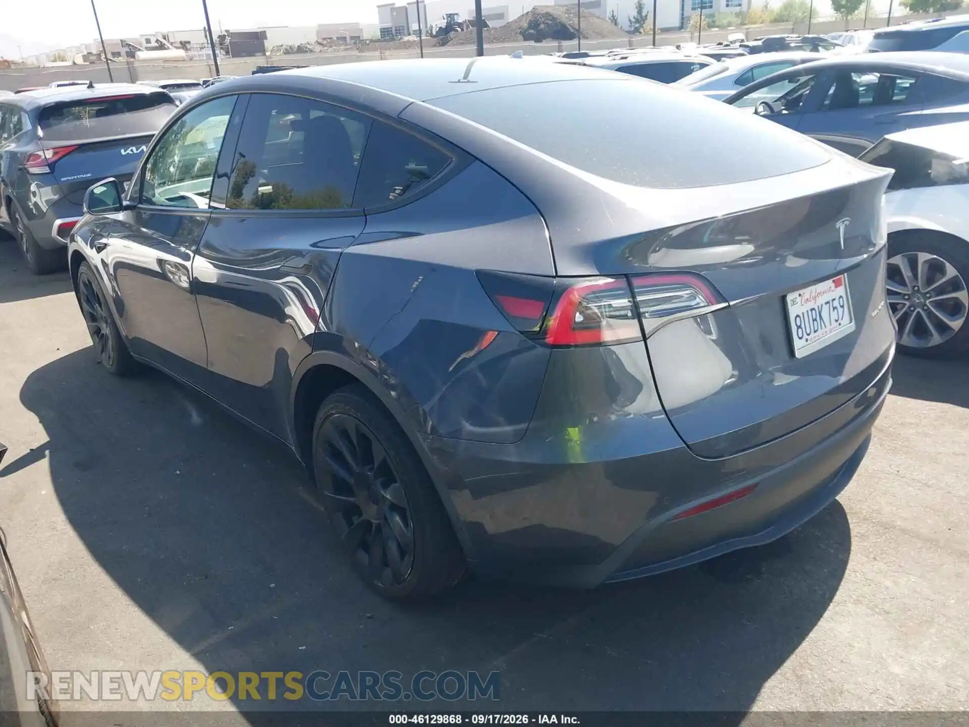 3 Photograph of a damaged car 5YJYGDEE7MF091060 TESLA MODEL Y 2021