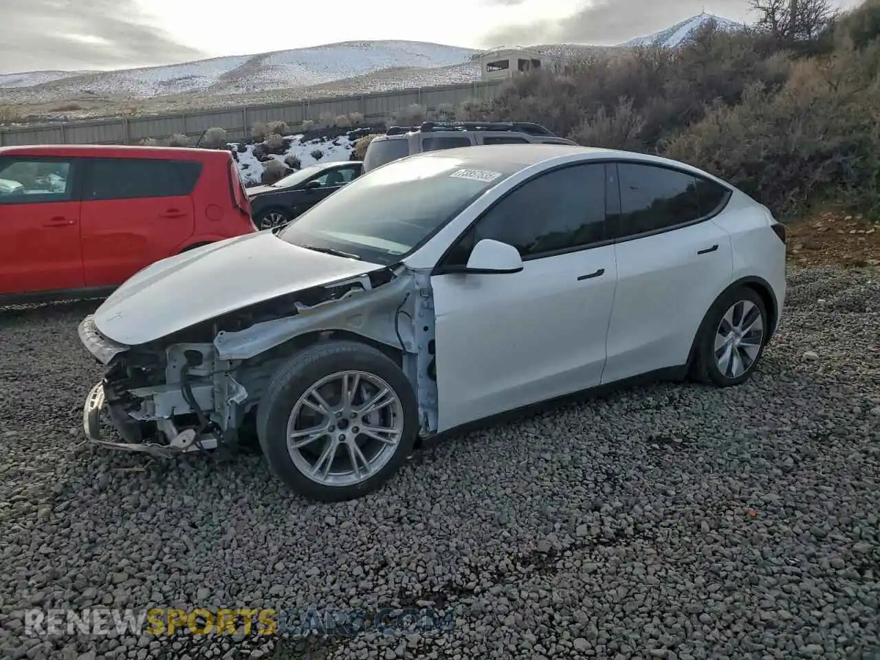 1 Photograph of a damaged car 5YJYGDEE7MF096114 TESLA MODEL Y 2021