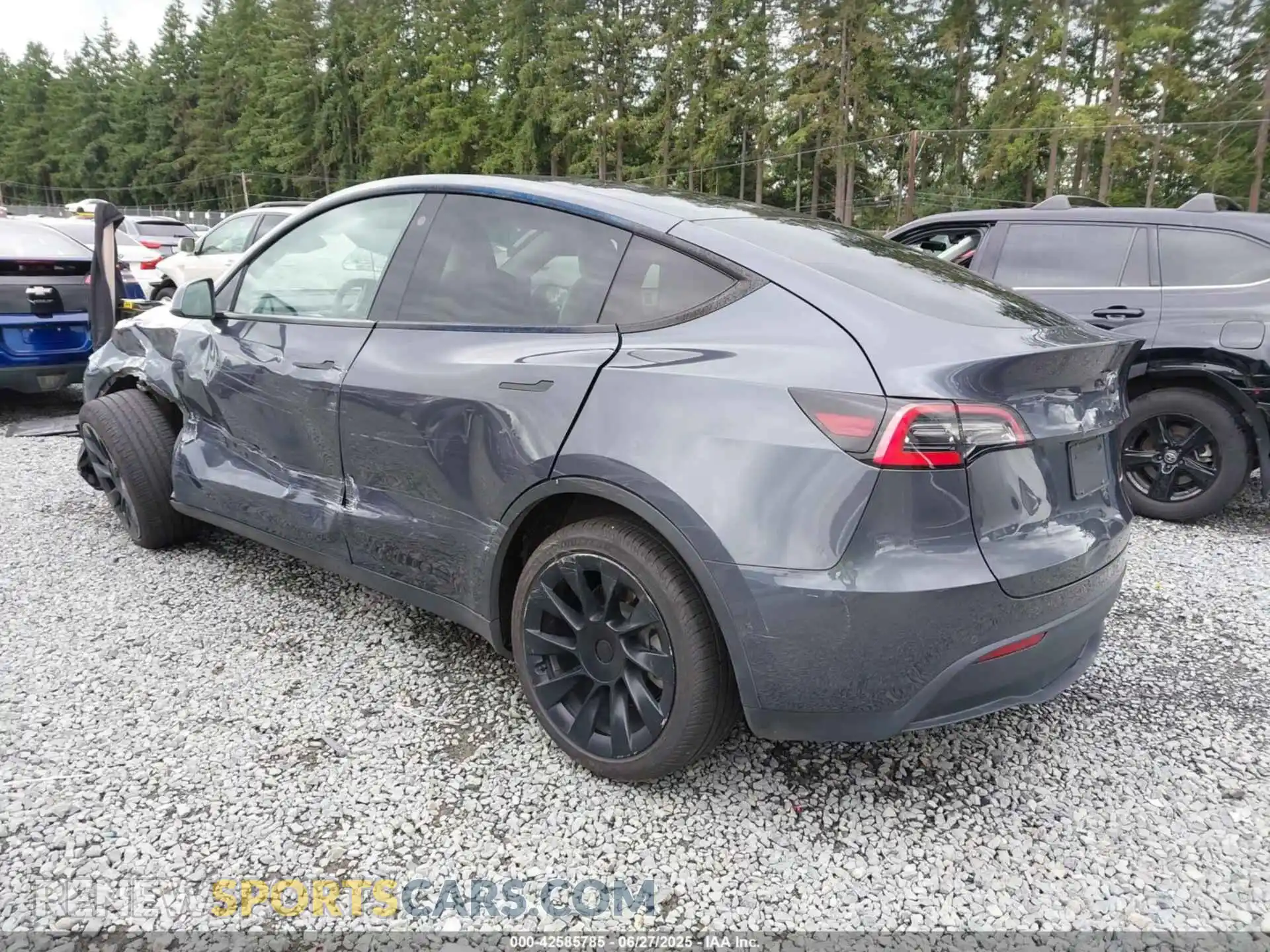 3 fotografías del automóvil dañado 5YJYGDEE7MF098042 TESLA MODEL Y 2021