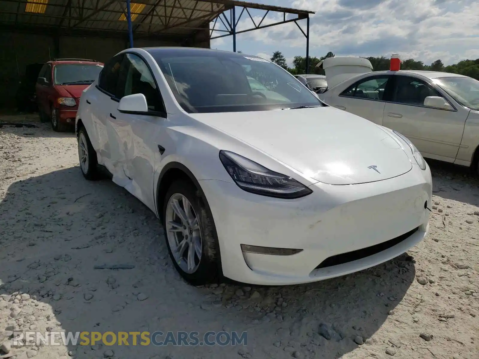1 Photograph of a damaged car 5YJYGDEE7MF118970 TESLA MODEL Y 2021