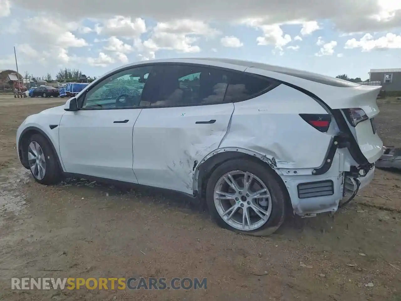2 Photograph of a damaged car 5YJYGDEE7MF131539 TESLA MODEL Y 2021