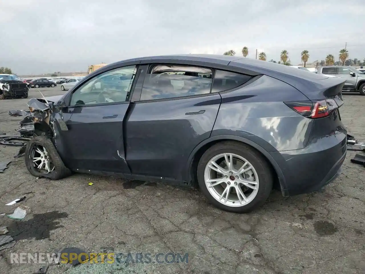 2 Photograph of a damaged car 5YJYGDEE7MF145294 TESLA MODEL Y 2021