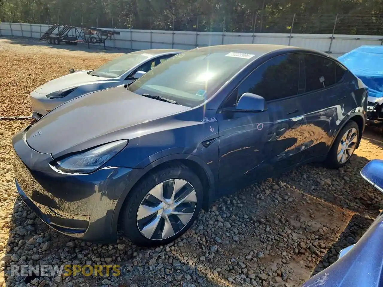 1 Photograph of a damaged car 5YJYGDEE7MF173810 TESLA MODEL Y 2021