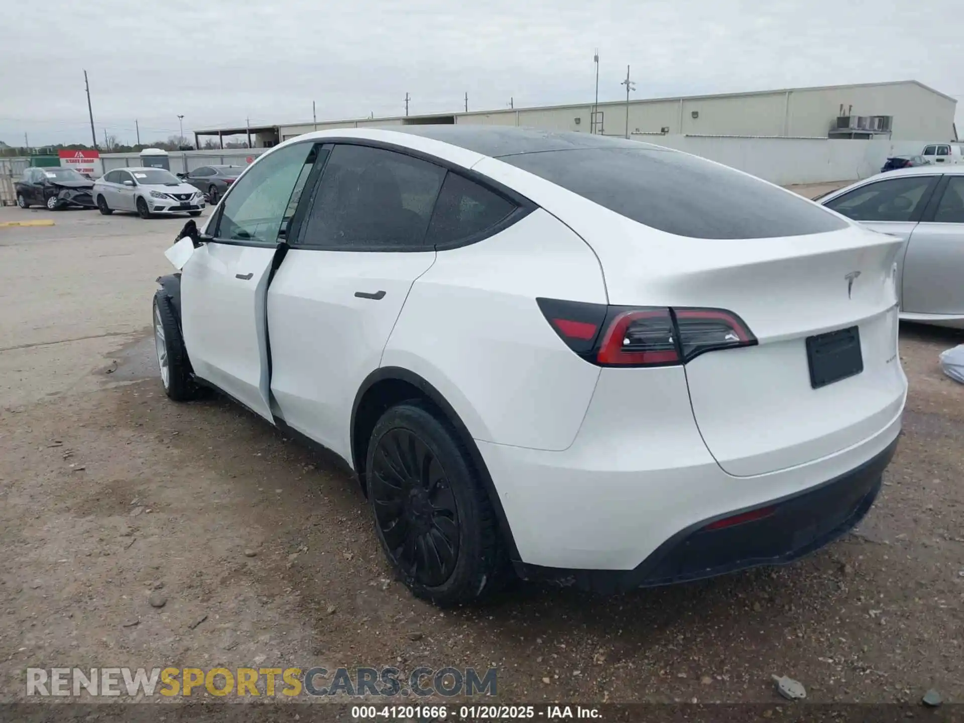 3 Photograph of a damaged car 5YJYGDEE7MF186525 TESLA MODEL Y 2021