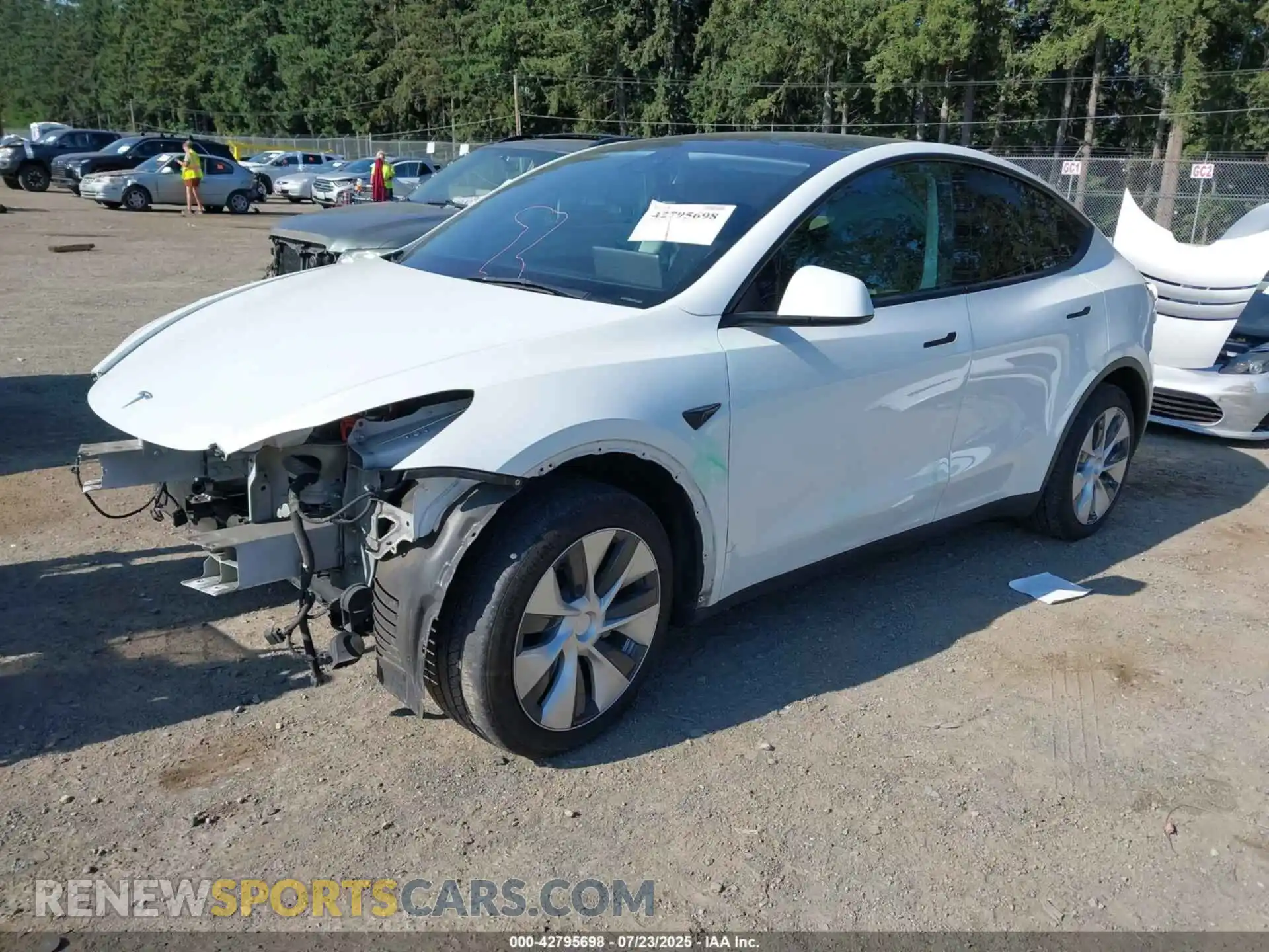 2 Photograph of a damaged car 5YJYGDEE7MF191790 TESLA MODEL Y 2021