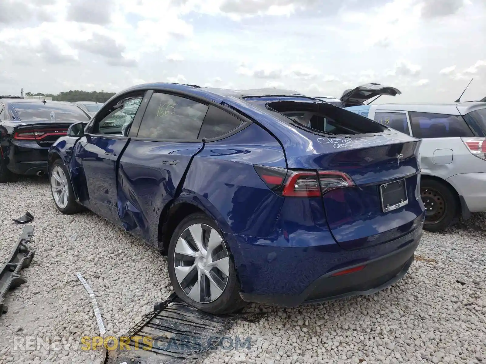 3 Photograph of a damaged car 5YJYGDEE7MF201430 TESLA MODEL Y 2021