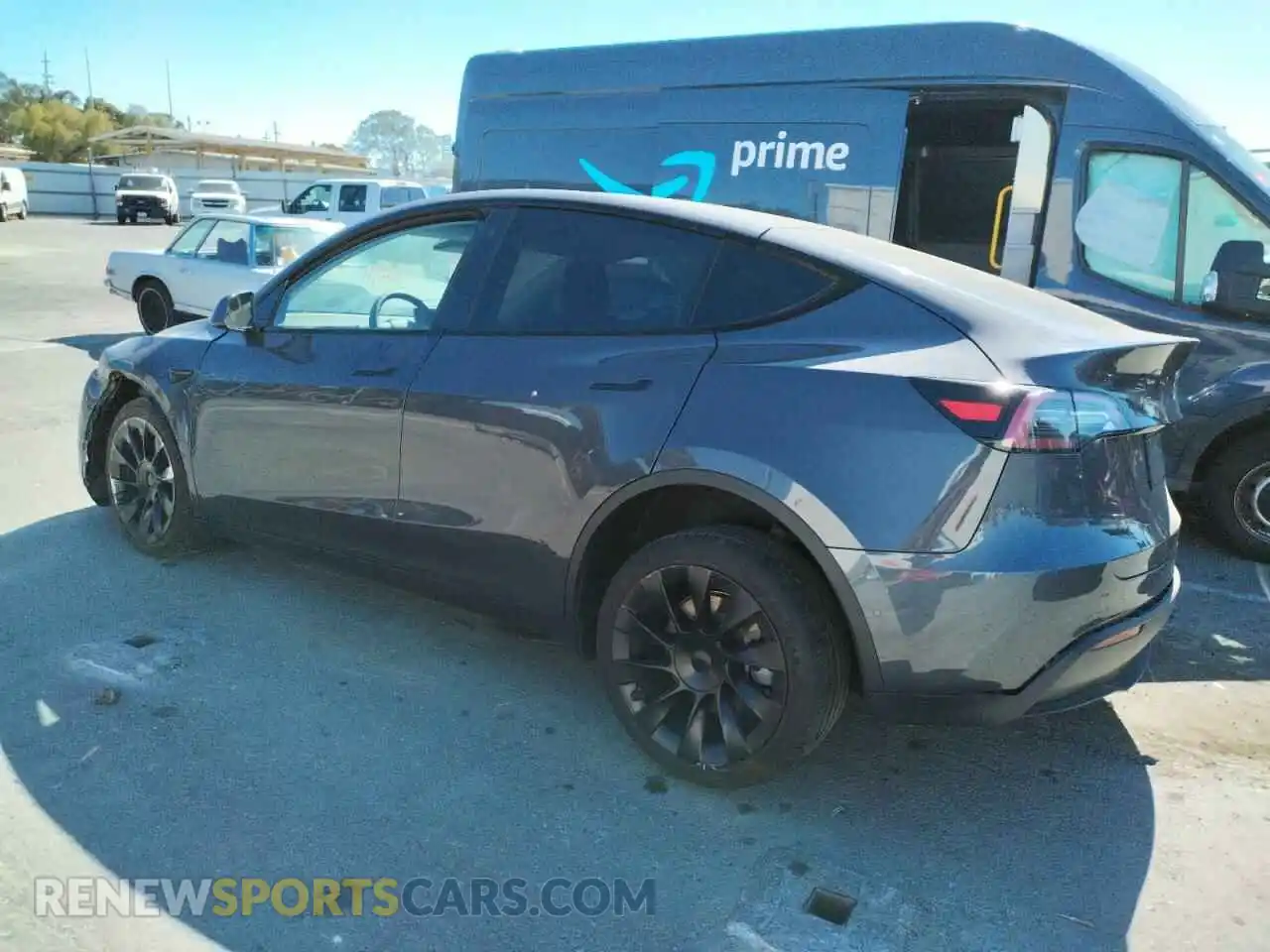 3 Photograph of a damaged car 5YJYGDEE7MF219250 TESLA MODEL Y 2021