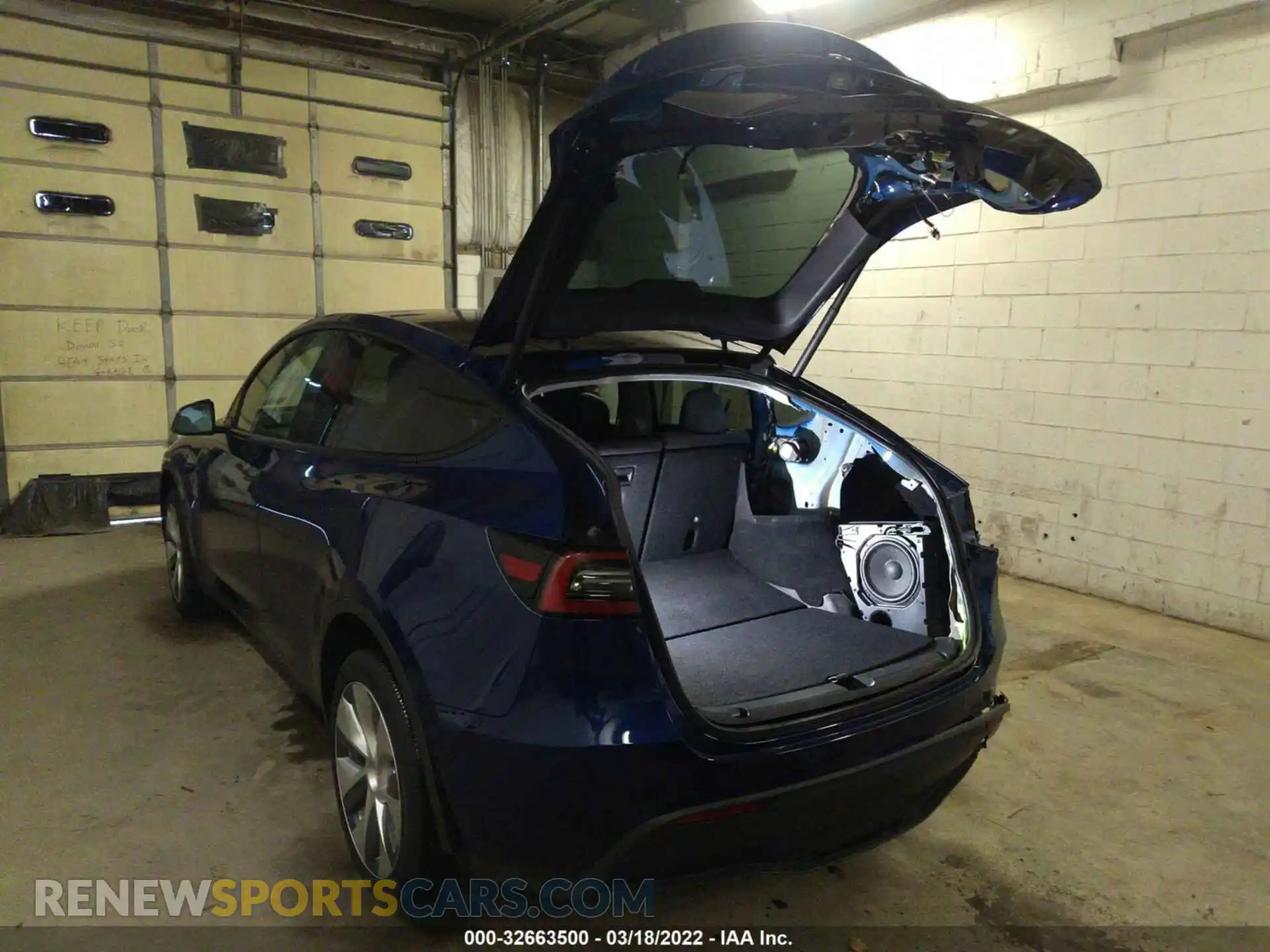 3 Photograph of a damaged car 5YJYGDEE7MF231351 TESLA MODEL Y 2021