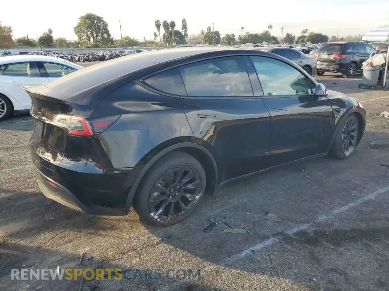 3 fotografías del automóvil dañado 5YJYGDEE7MF233116 TESLA MODEL Y 2021