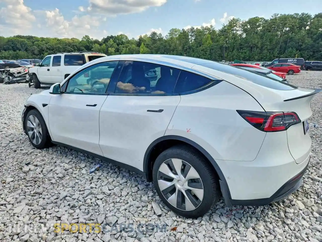 2 Photograph of a damaged car 5YJYGDEE7MF253009 TESLA MODEL Y 2021
