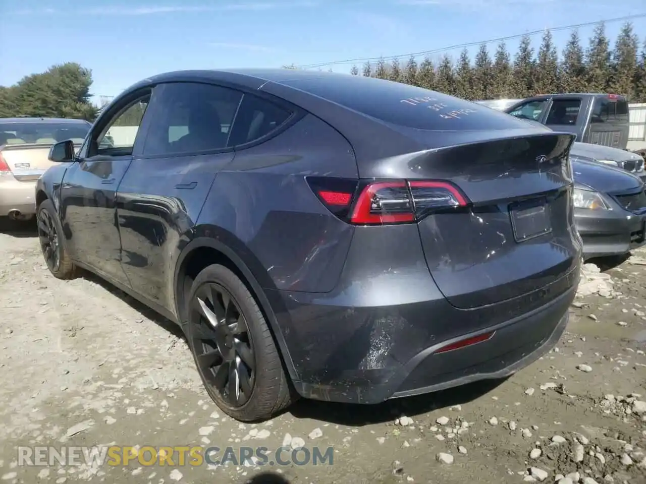 3 Photograph of a damaged car 5YJYGDEE7MF254239 TESLA MODEL Y 2021