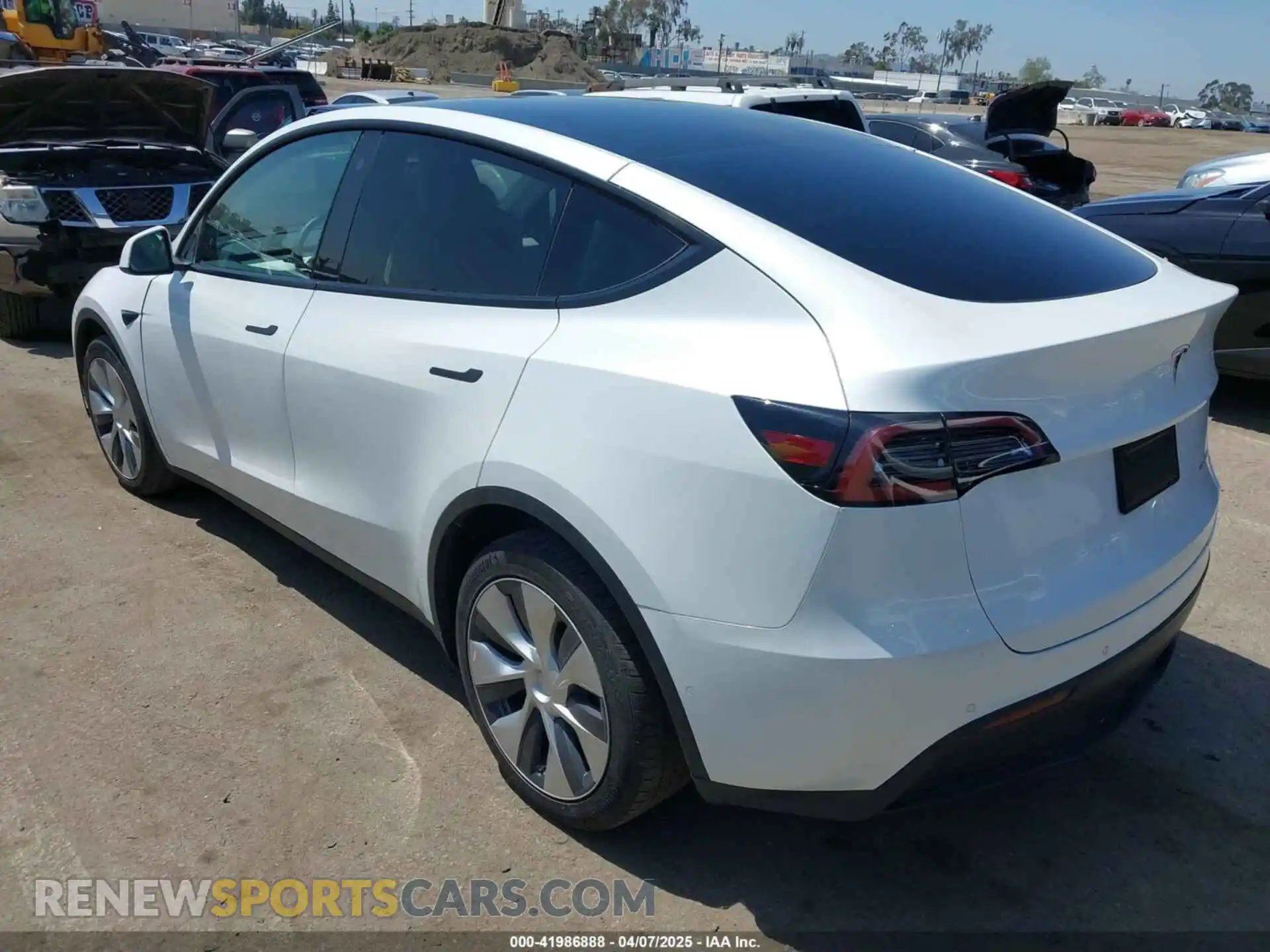 3 Photograph of a damaged car 5YJYGDEE7MF279223 TESLA MODEL Y 2021