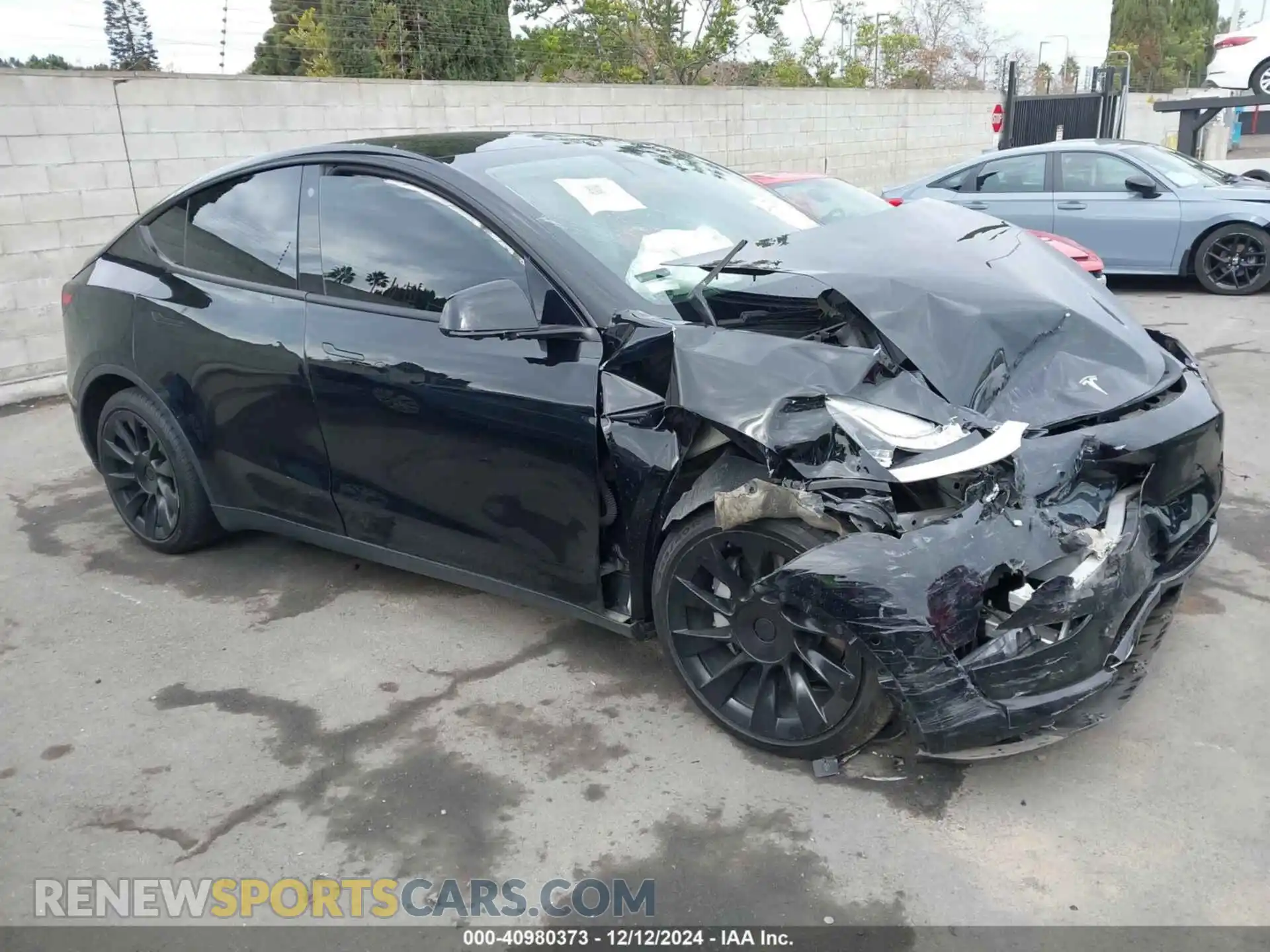 1 Photograph of a damaged car 5YJYGDEE7MF284017 TESLA MODEL Y 2021