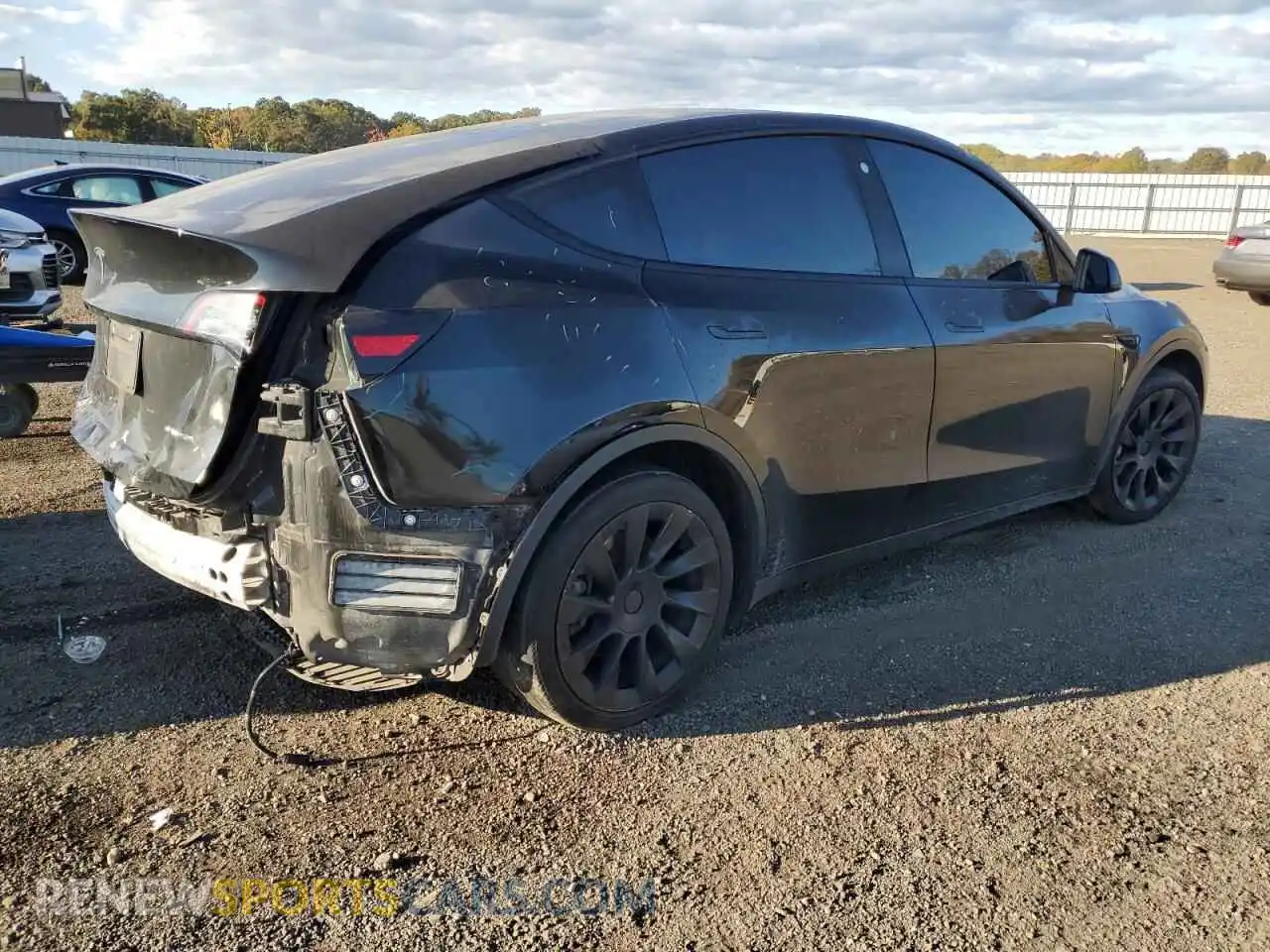 3 Photograph of a damaged car 5YJYGDEE7MF302578 TESLA MODEL Y 2021