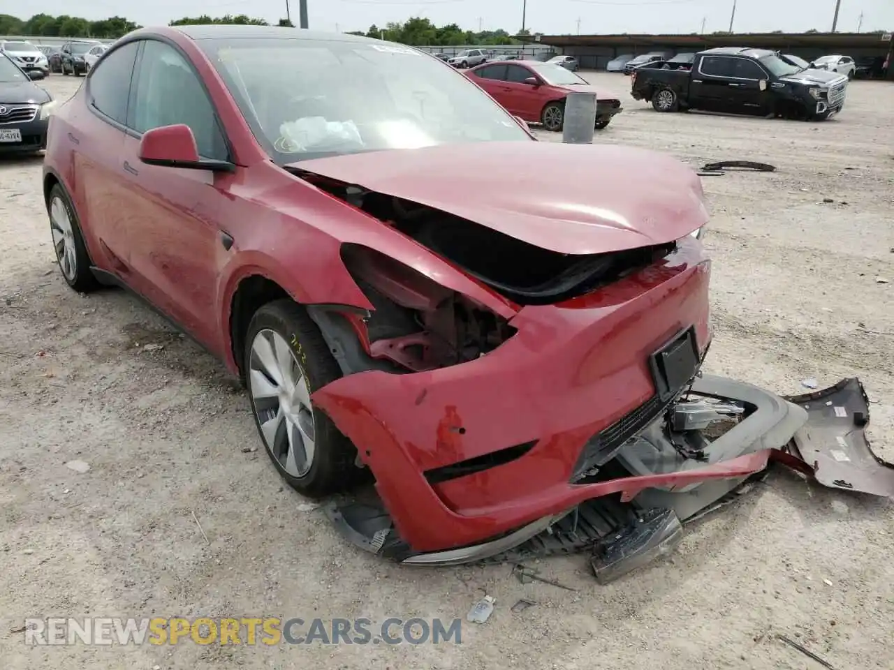1 Photograph of a damaged car 5YJYGDEE8MF067916 TESLA MODEL Y 2021