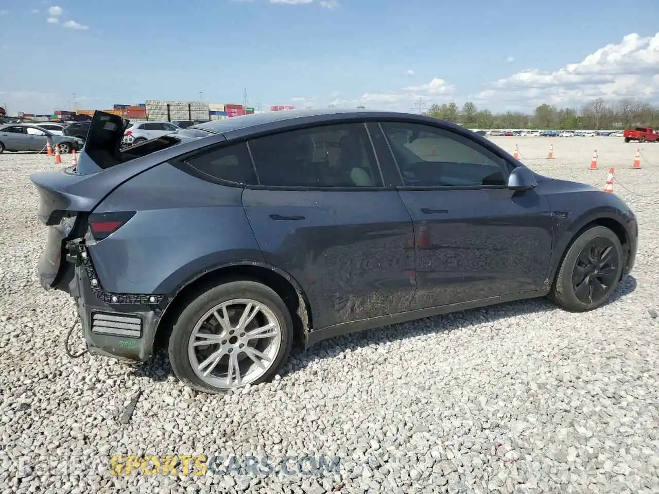 3 Photograph of a damaged car 5YJYGDEE8MF081346 TESLA MODEL Y 2021