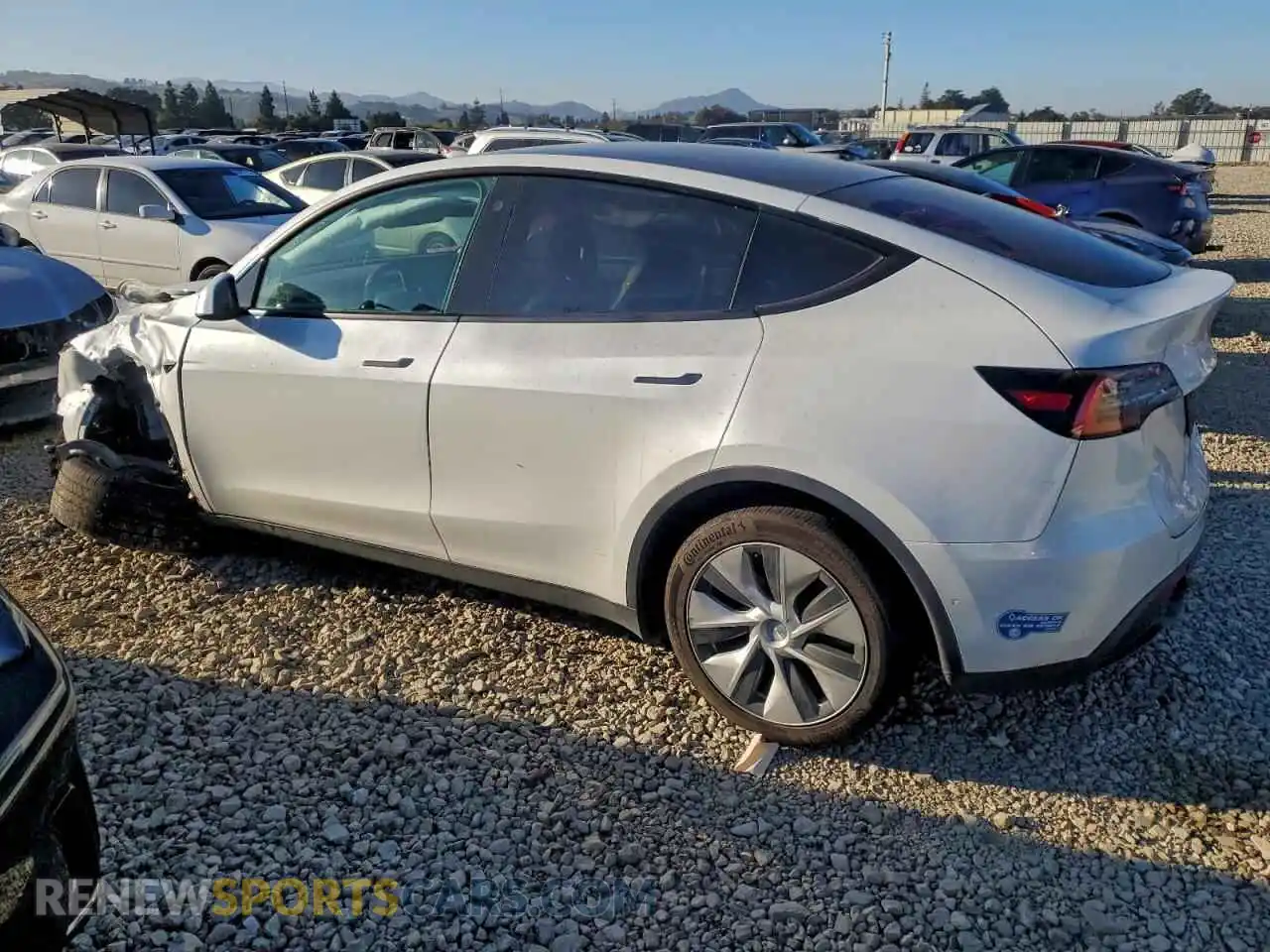 2 Photograph of a damaged car 5YJYGDEE8MF083906 TESLA MODEL Y 2021