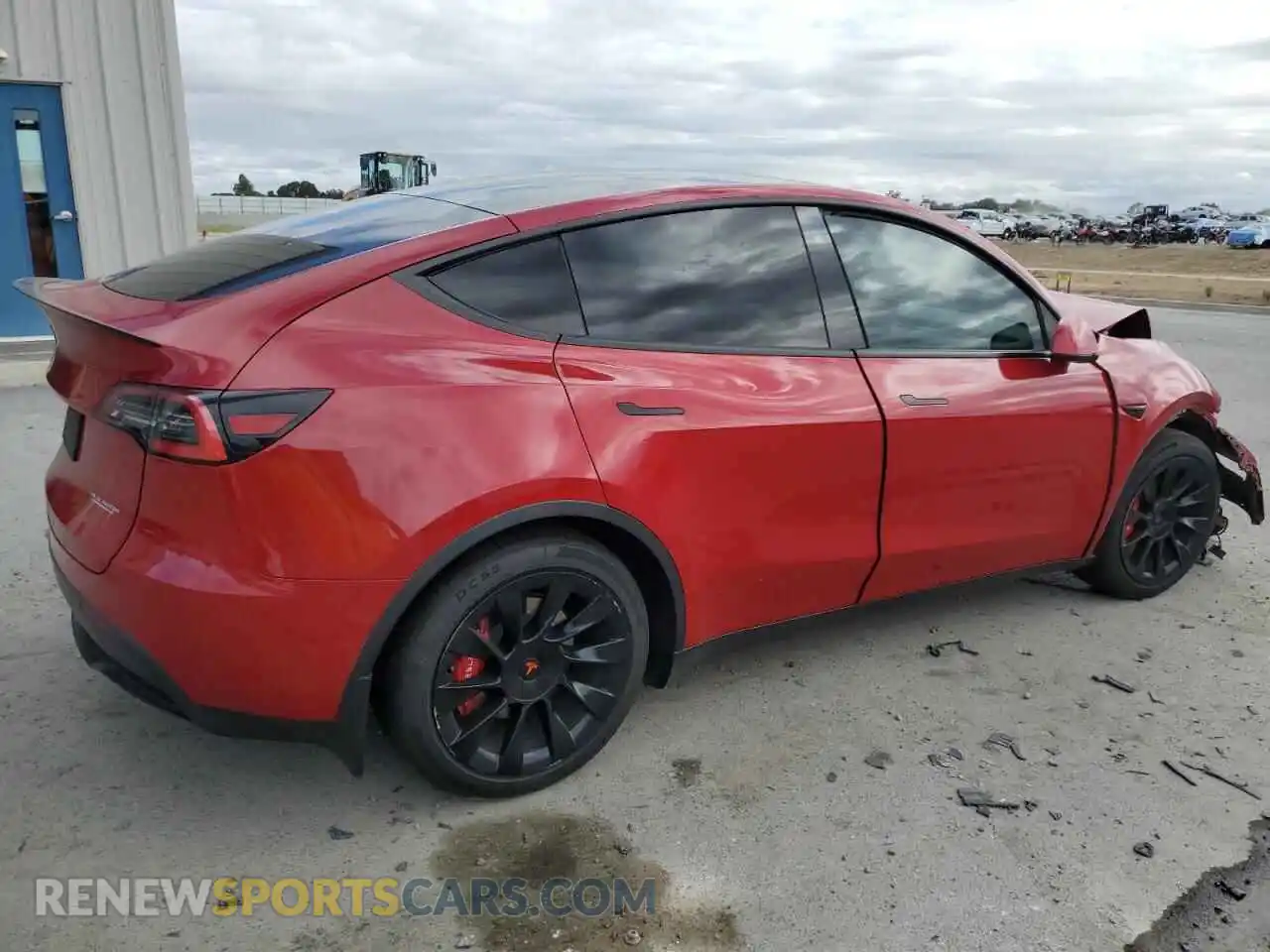 3 Photograph of a damaged car 5YJYGDEE8MF089687 TESLA MODEL Y 2021