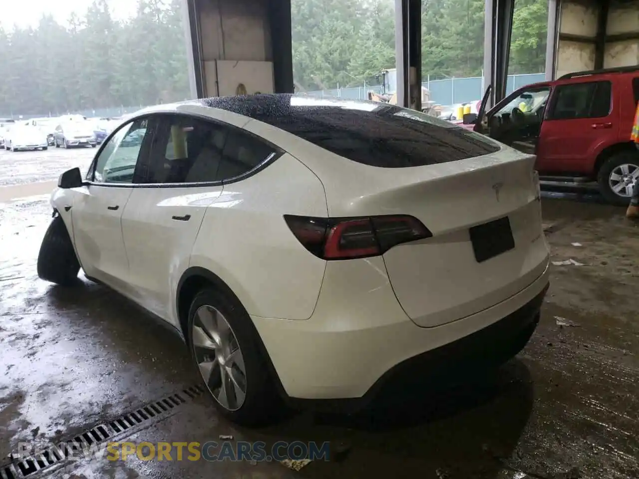 3 fotografías del automóvil dañado 5YJYGDEE8MF091424 TESLA MODEL Y 2021
