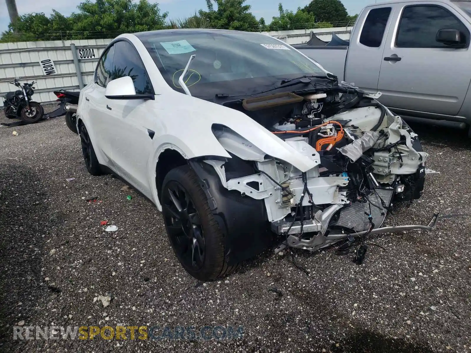 1 Photograph of a damaged car 5YJYGDEE8MF112000 TESLA MODEL Y 2021