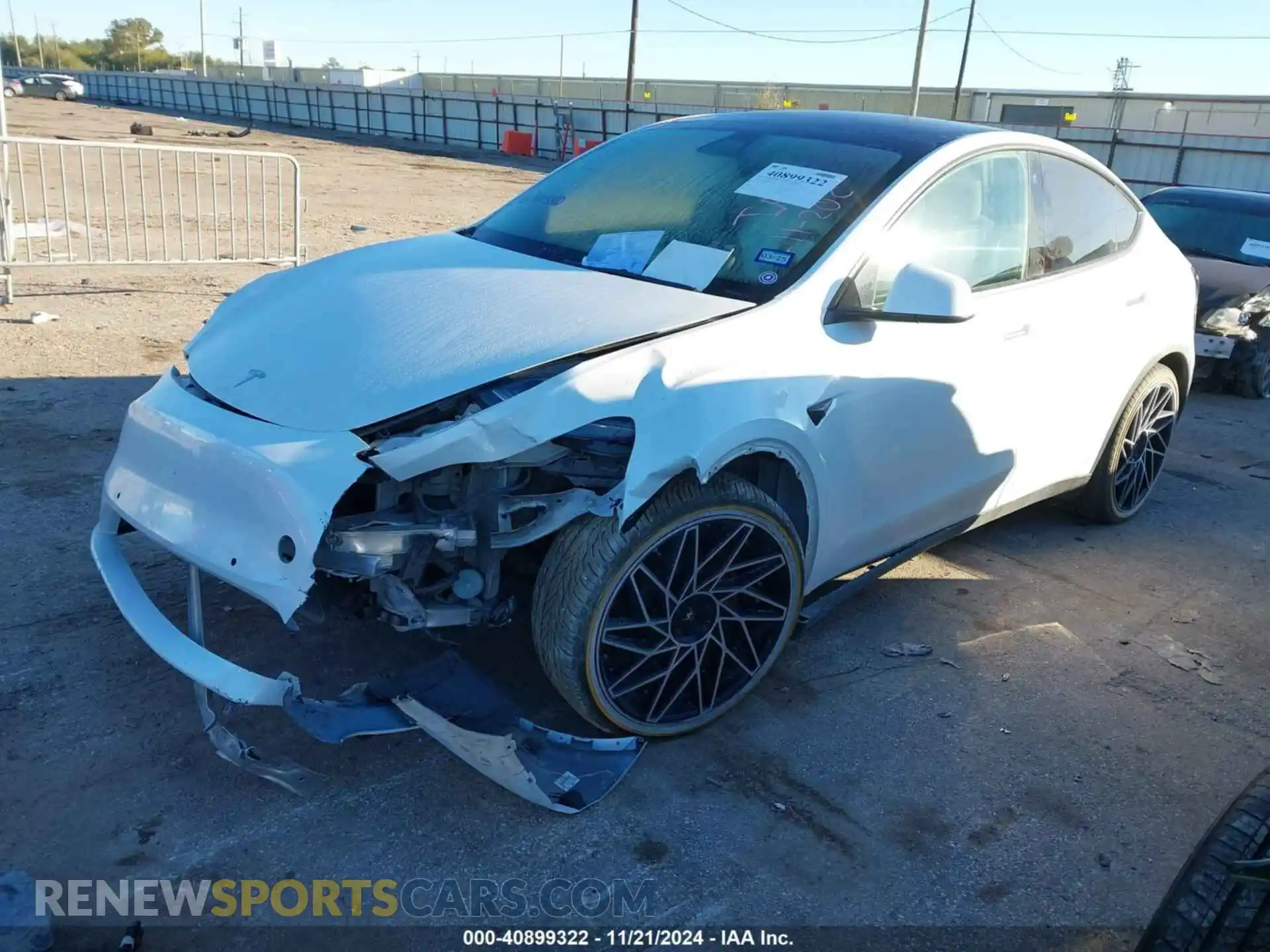 2 Photograph of a damaged car 5YJYGDEE8MF119707 TESLA MODEL Y 2021