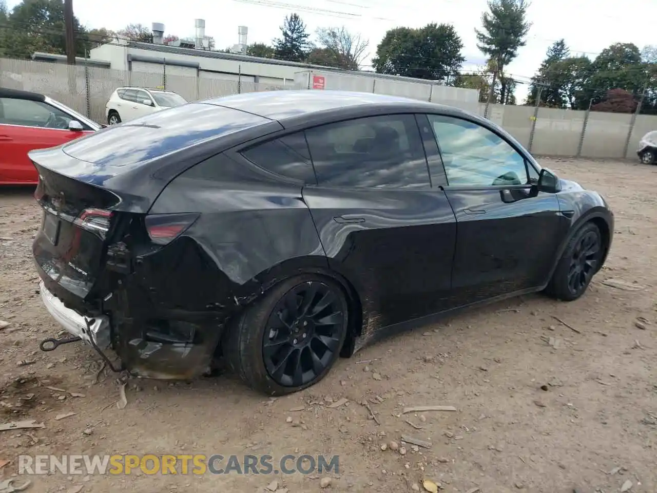 3 Photograph of a damaged car 5YJYGDEE8MF119805 TESLA MODEL Y 2021