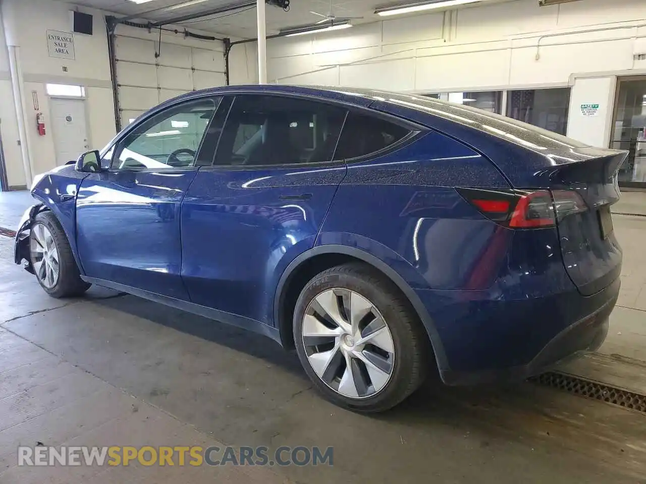 2 Photograph of a damaged car 5YJYGDEE8MF141948 TESLA MODEL Y 2021