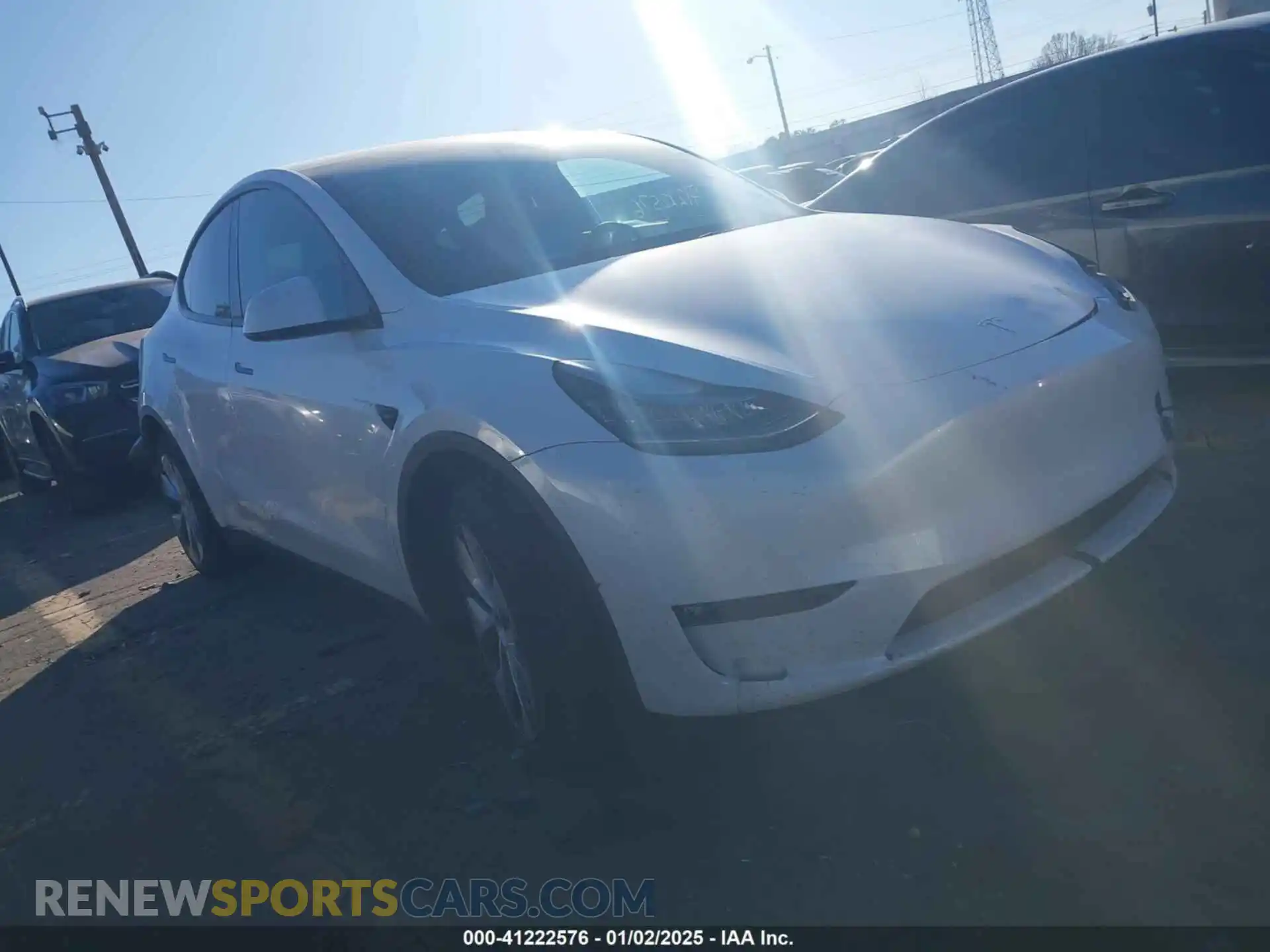 1 Photograph of a damaged car 5YJYGDEE8MF142341 TESLA MODEL Y 2021