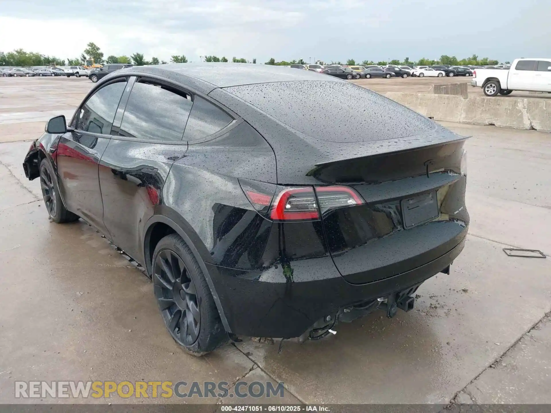 3 Фотография поврежденного автомобиля 5YJYGDEE8MF143117 TESLA MODEL Y 2021