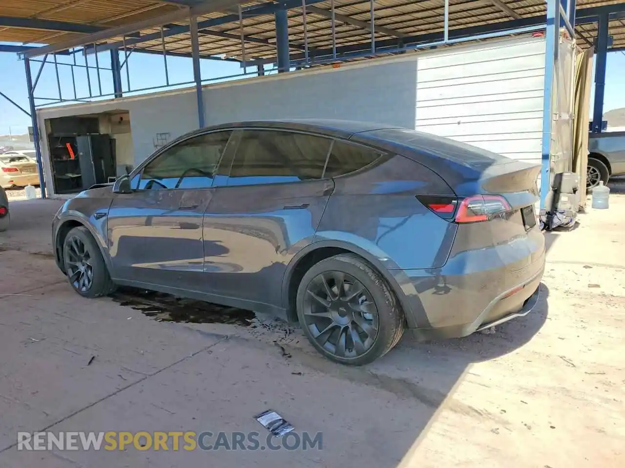 2 Photograph of a damaged car 5YJYGDEE8MF152996 TESLA MODEL Y 2021
