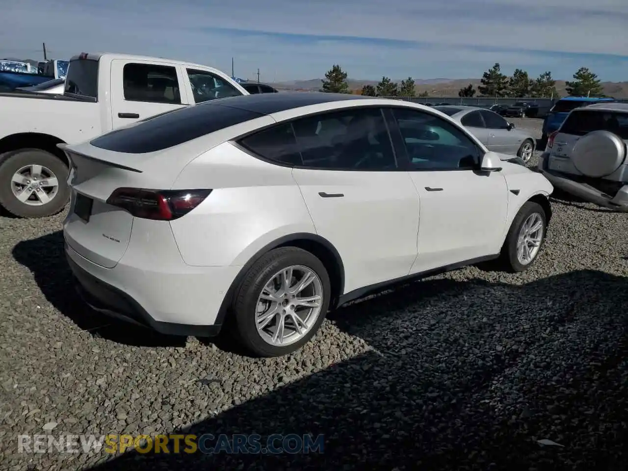 3 fotografías del automóvil dañado 5YJYGDEE8MF173329 TESLA MODEL Y 2021