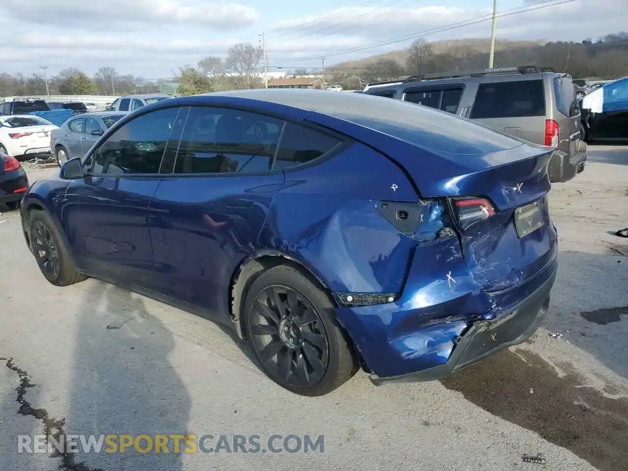 2 Photograph of a damaged car 5YJYGDEE8MF173685 TESLA MODEL Y 2021