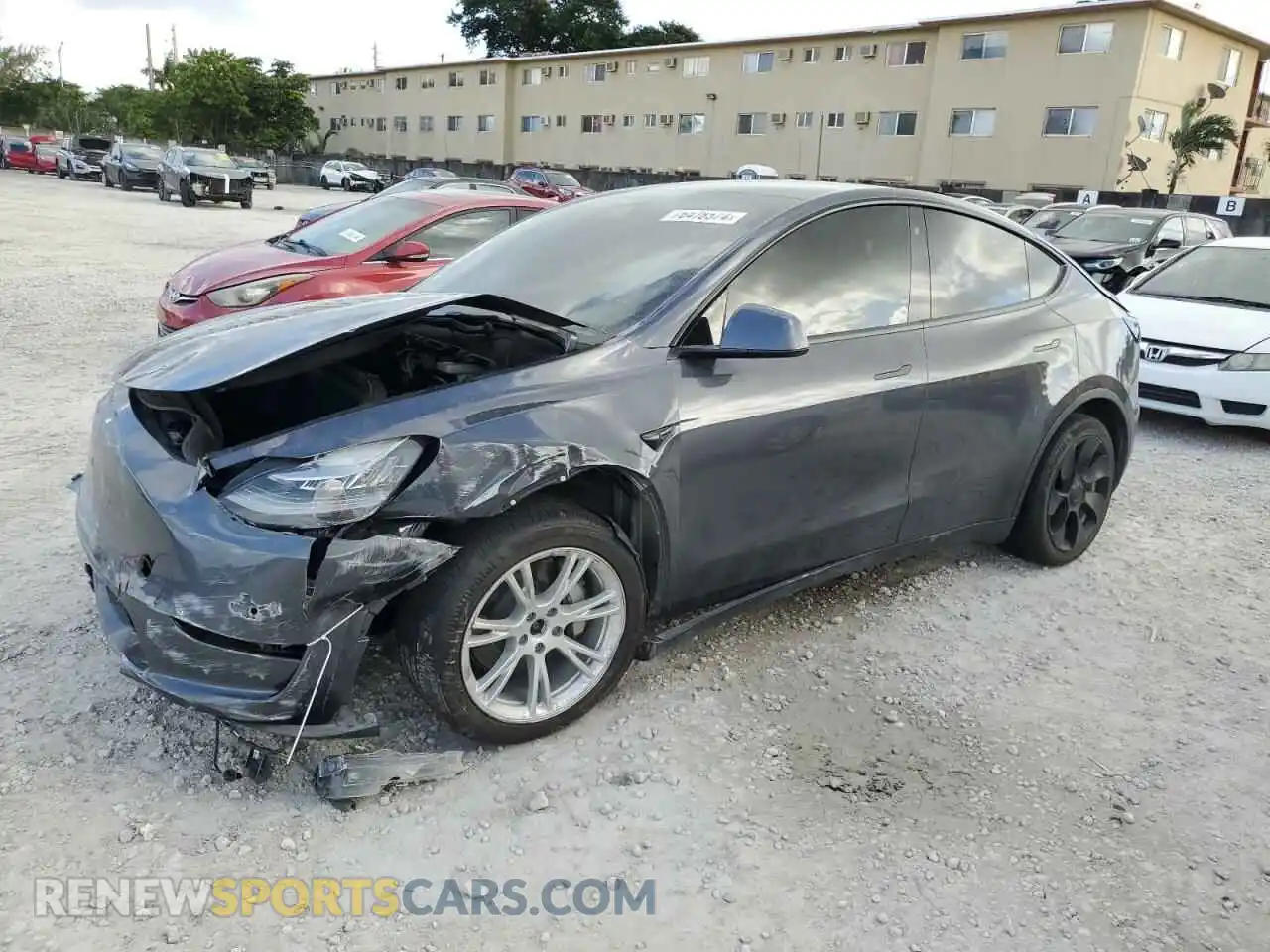 1 Photograph of a damaged car 5YJYGDEE8MF174853 TESLA MODEL Y 2021