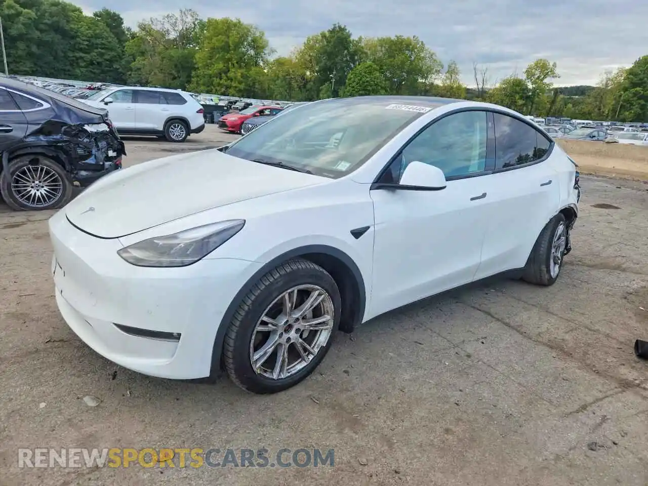 1 Фотография поврежденного автомобиля 5YJYGDEE8MF180717 TESLA MODEL Y 2021
