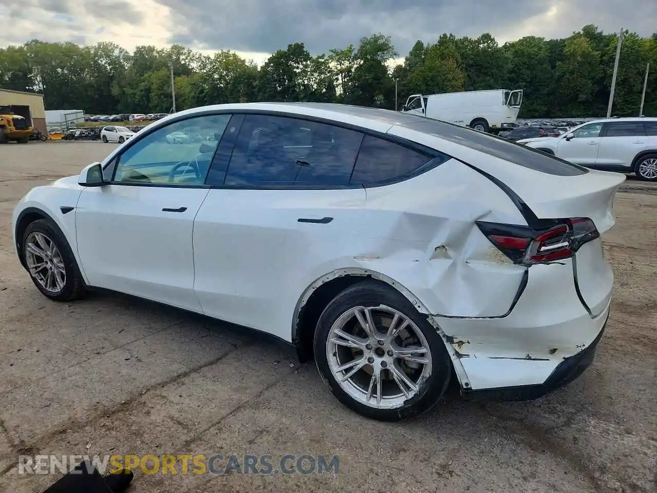 2 Фотография поврежденного автомобиля 5YJYGDEE8MF180717 TESLA MODEL Y 2021