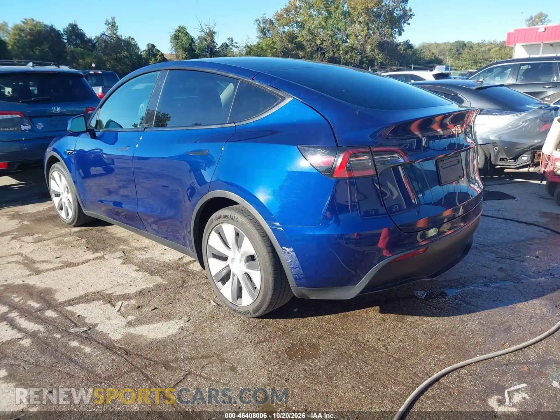 3 Photograph of a damaged car 5YJYGDEE8MF198375 TESLA MODEL Y 2021