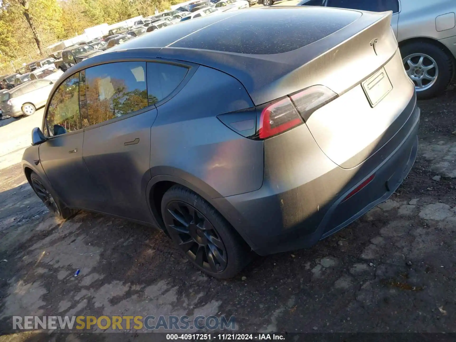 3 Photograph of a damaged car 5YJYGDEE8MF198490 TESLA MODEL Y 2021