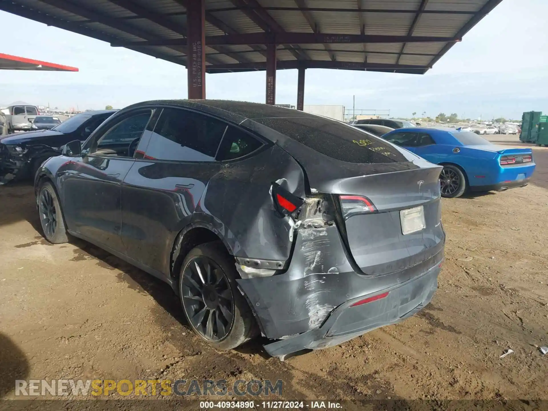 3 Фотография поврежденного автомобиля 5YJYGDEE8MF200464 TESLA MODEL Y 2021
